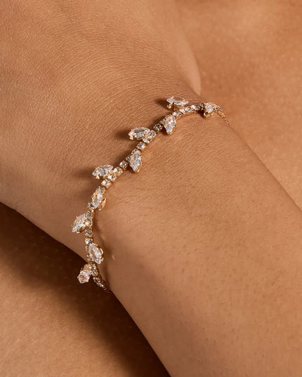 Ever So Luxe Cubic Zirconia Leaf-Shaped Dainty Bracelet