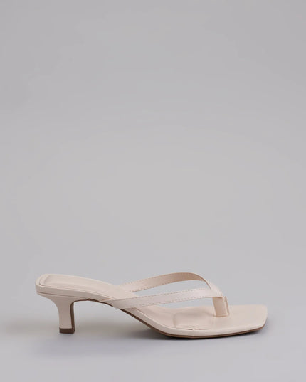 Feeling Chic Thong Square Toe Heels